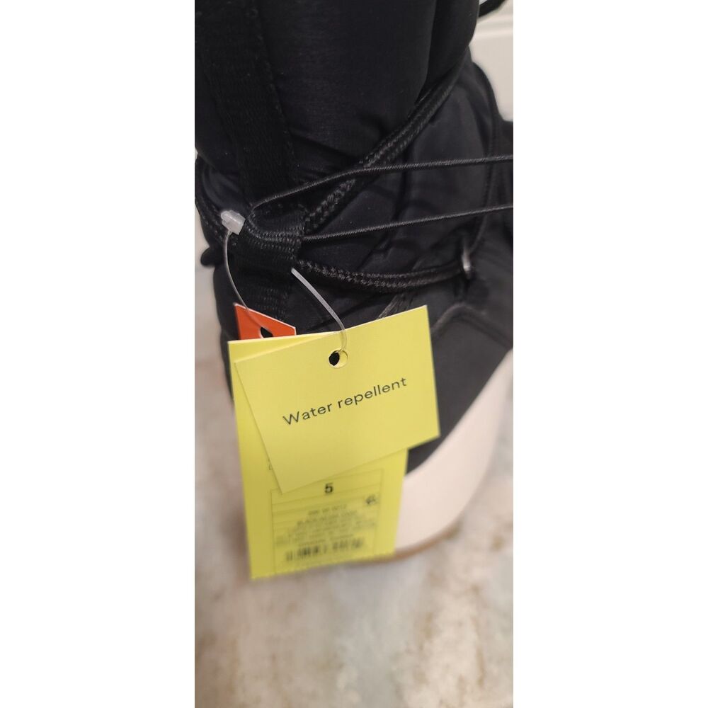 All In Motions Womens Water Repellent Black Boots Size 5 NWT